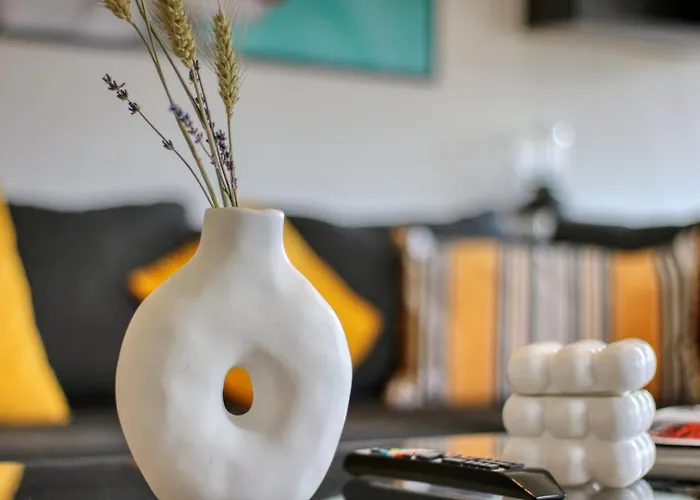 Charm بوخارست